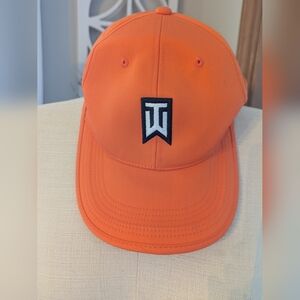 Nike Golf TW Tiger Woods RZN Vapor Orange Adjustable Hat Cap Swoosh Logo RN56323